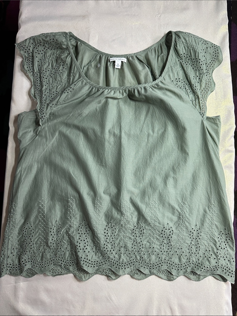 Banana Republic Sage Green Eyelet Cotton Scoop Neck Blouse